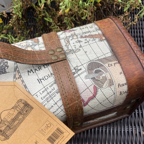 Twine new old world wine bottle gift box - Picture 5 of 14